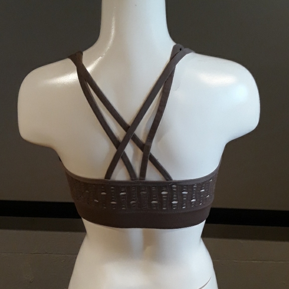 New Without Tags Victoria Sport Seemless Sports Br - Picture 3 of 6